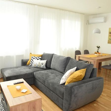 Suncokret Apartmani 洛兹尼察 外观 照片