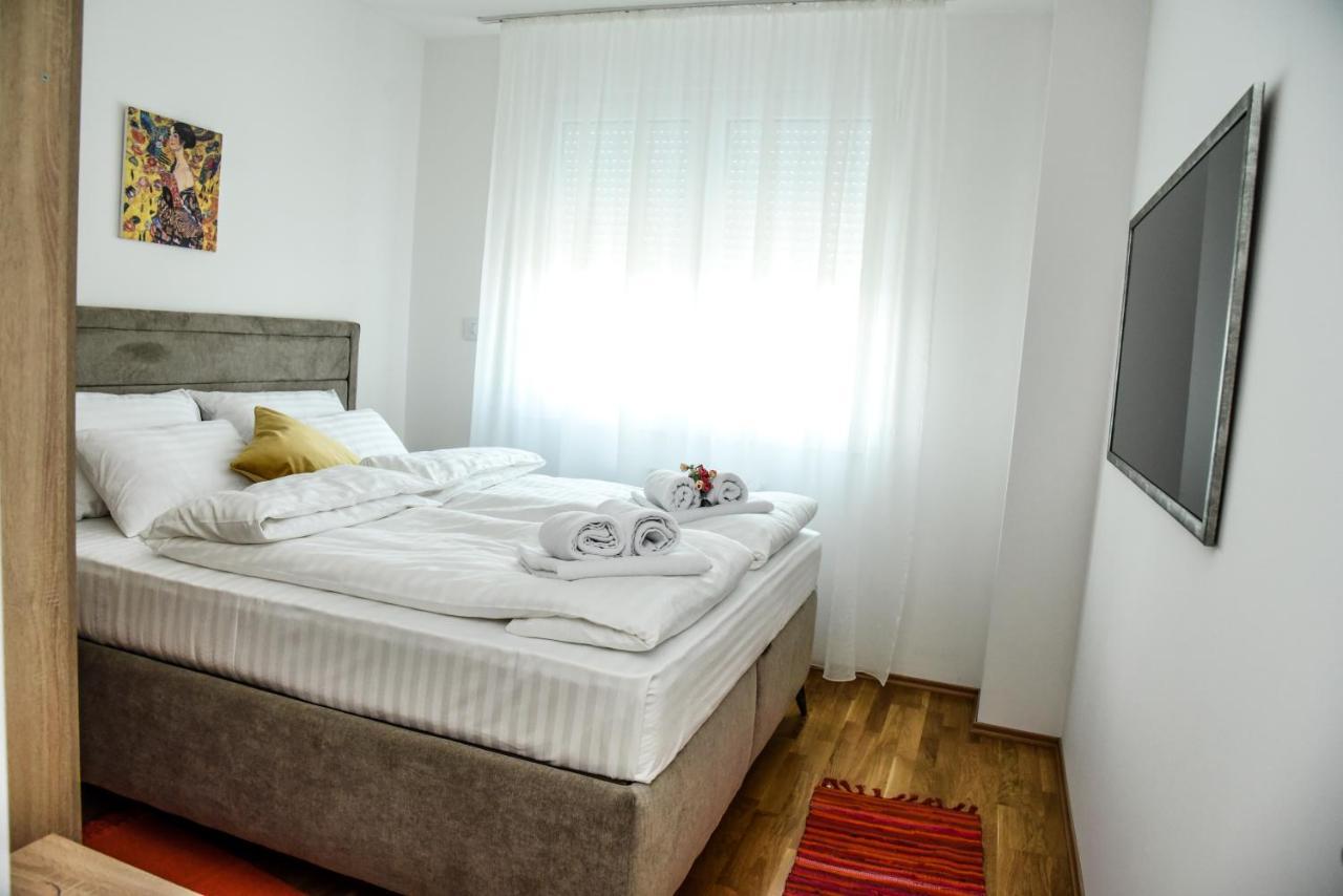 Suncokret Apartmani 洛兹尼察 外观 照片