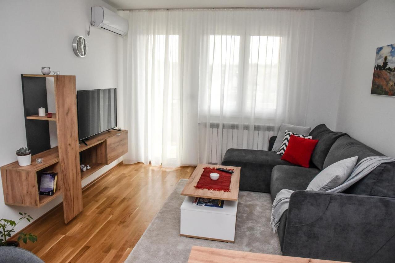 Suncokret Apartmani 洛兹尼察 外观 照片
