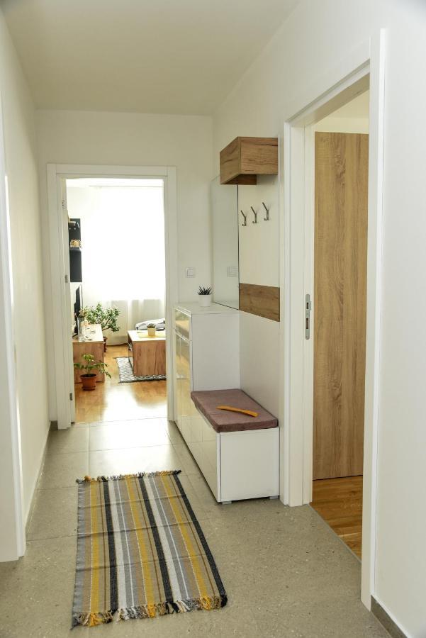 Suncokret Apartmani 洛兹尼察 外观 照片