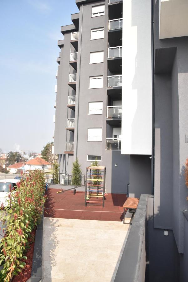 Suncokret Apartmani 洛兹尼察 外观 照片