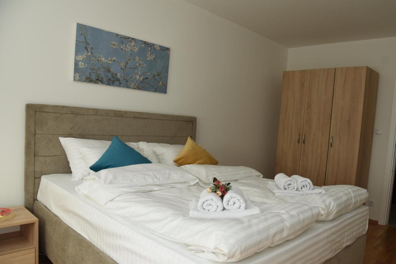 Suncokret Apartmani 洛兹尼察 外观 照片