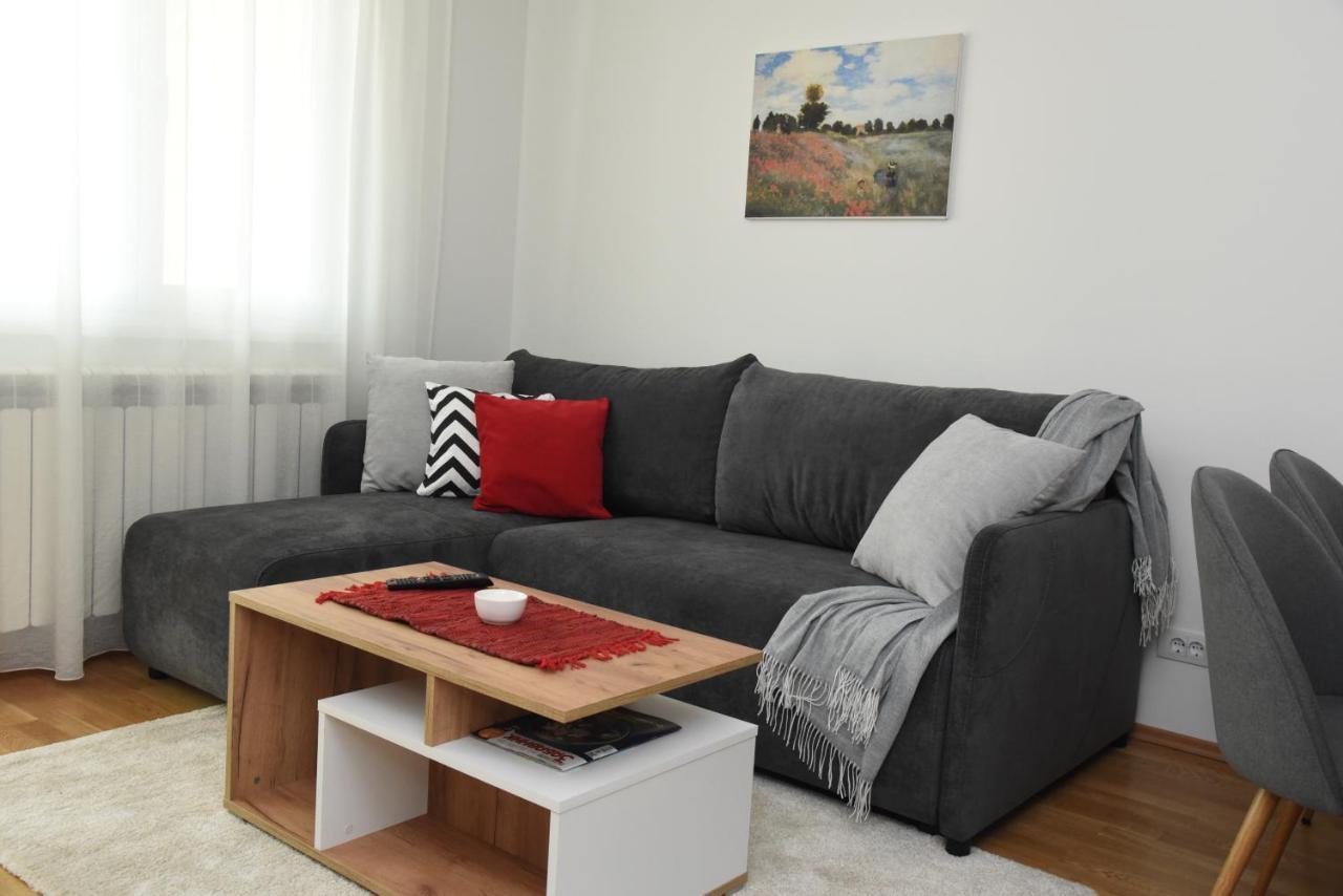 Suncokret Apartmani 洛兹尼察 外观 照片