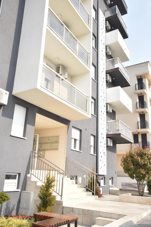 Suncokret Apartmani 洛兹尼察 外观 照片